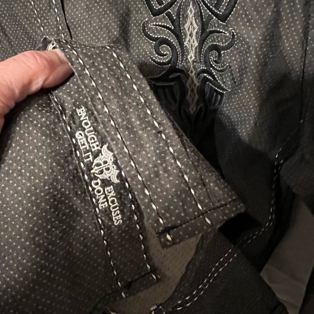 SOLD L $84.50 Signature ROAR from Buckle Gravity Shirt - Picture 9 of 14